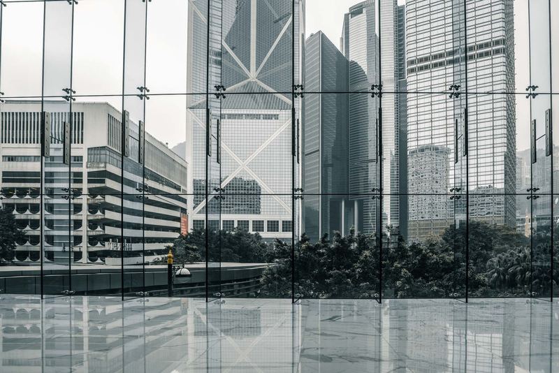 Fachada acristalada de un edificio